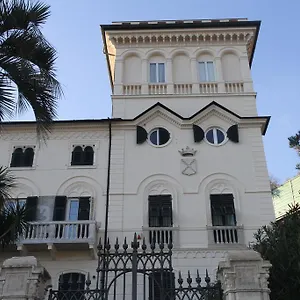  Apartment Villa D'Albertis Italien